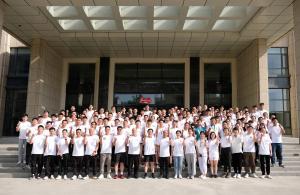 腳踏實(shí)地、行穩(wěn)致遠(yuǎn)——集團(tuán)公司舉辦慶祝公司成立70周年健走活動(dòng)